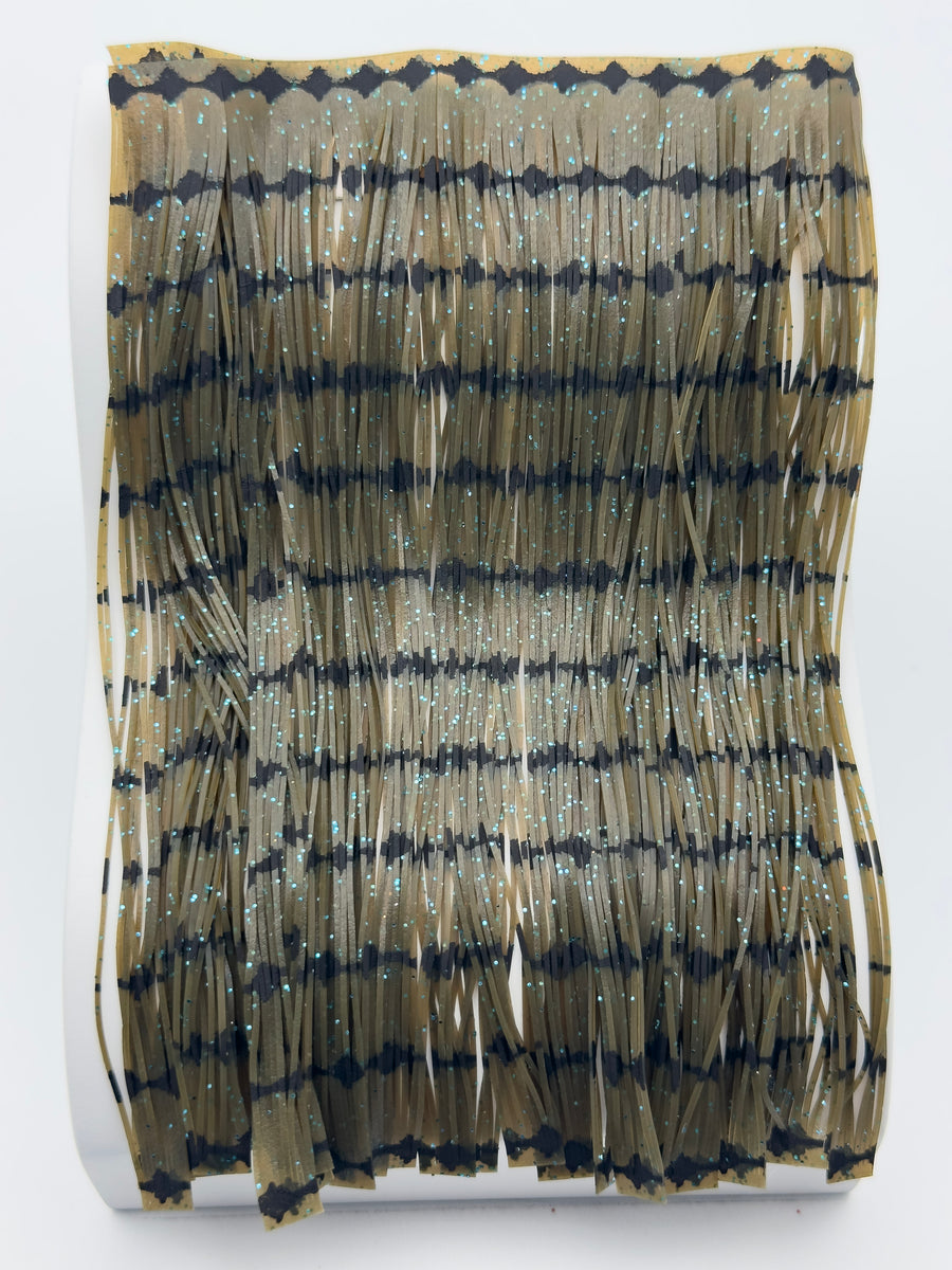 8806-680 – Barbed Wire Skirt Material – Green Pumpkin/Blue Flake